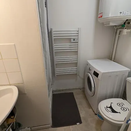 Lägenhet Simplicien *cosy* Plein Centre De *tv* Wifi *cafe* *