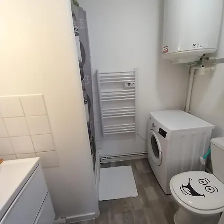 Lägenhet Simplicien *cosy* Plein Centre De *tv* Wifi *cafe* *